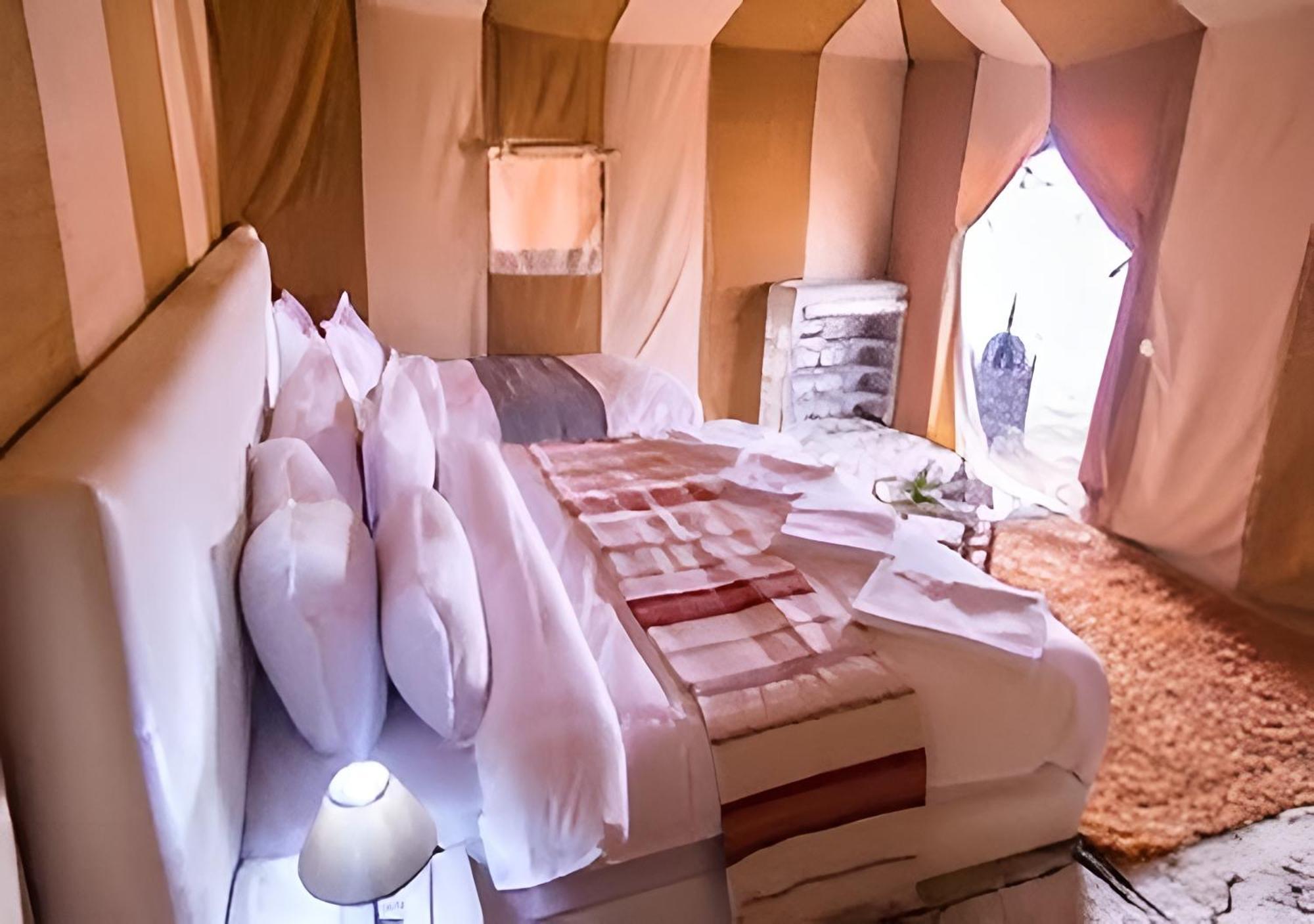 Merzouga Lovely Luxury Camp Exterior photo